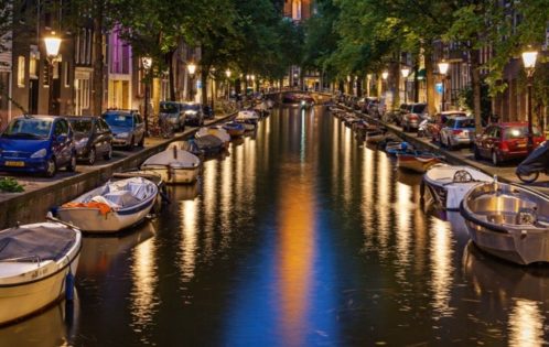 Amsterdam kanalen i Holland
